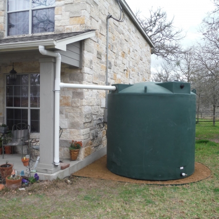 2500 gallon poly tank in Raincache Build project